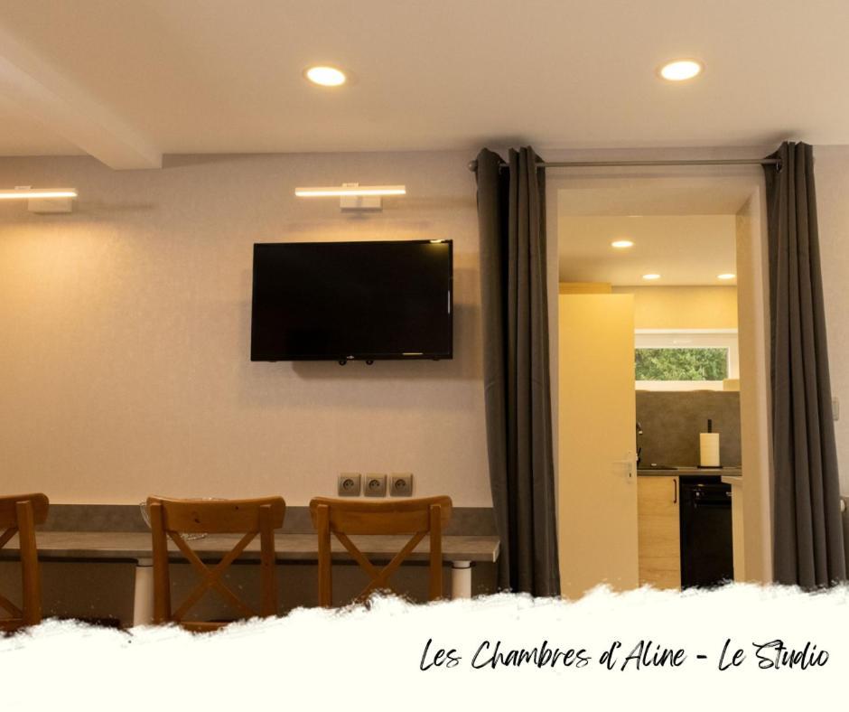 Les Chambres D'Aline Conches Habitación foto